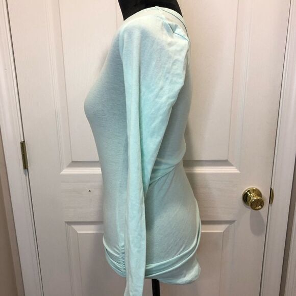 NWT Derek heart light blue long sleeves tee size small - Picture 5 of 9